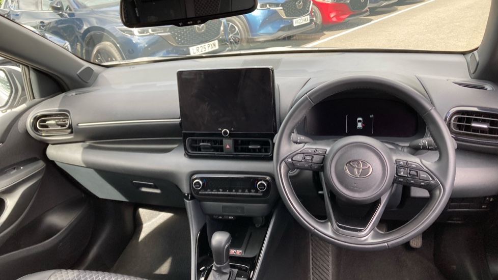 Toyota Yaris 1.5 Hybrid 130 Excel 5dr CVT Hybrid Hatchback - Image 6