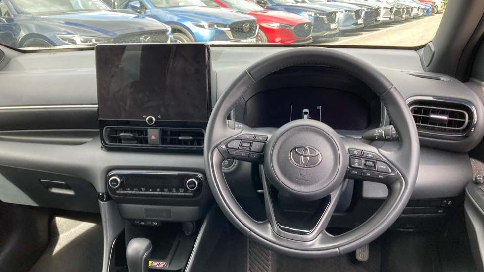Toyota Yaris 1.5 Hybrid 130 Excel 5dr CVT Hybrid Hatchback - Image 7