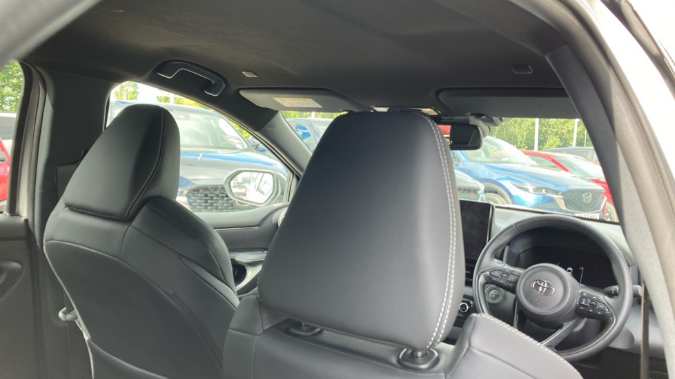 Toyota Yaris 1.5 Hybrid 130 Excel 5dr CVT Hybrid Hatchback - Image 19