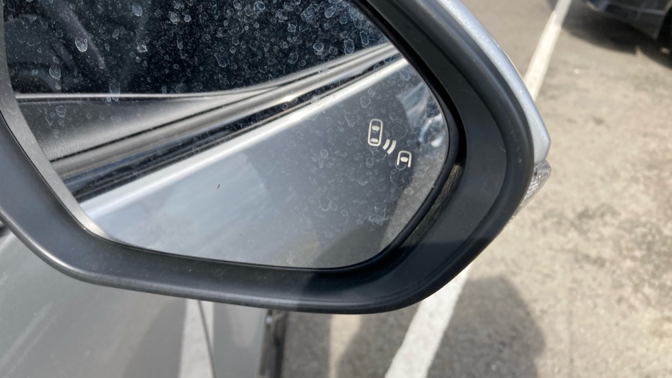 Toyota Yaris 1.5 Hybrid 130 Excel 5dr CVT Hybrid Hatchback - Image 35