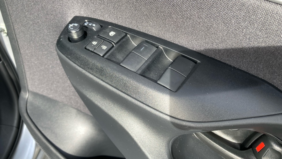 Toyota Yaris 1.5 Hybrid 130 Excel 5dr CVT Hybrid Hatchback - Image 36