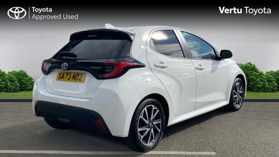 Toyota Yaris 1.5 Hybrid Design 5dr CVT Hybrid Hatchback - Image 2