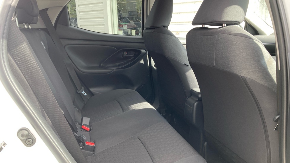 Toyota Yaris 1.5 Hybrid Design 5dr CVT Hybrid Hatchback - Image 8