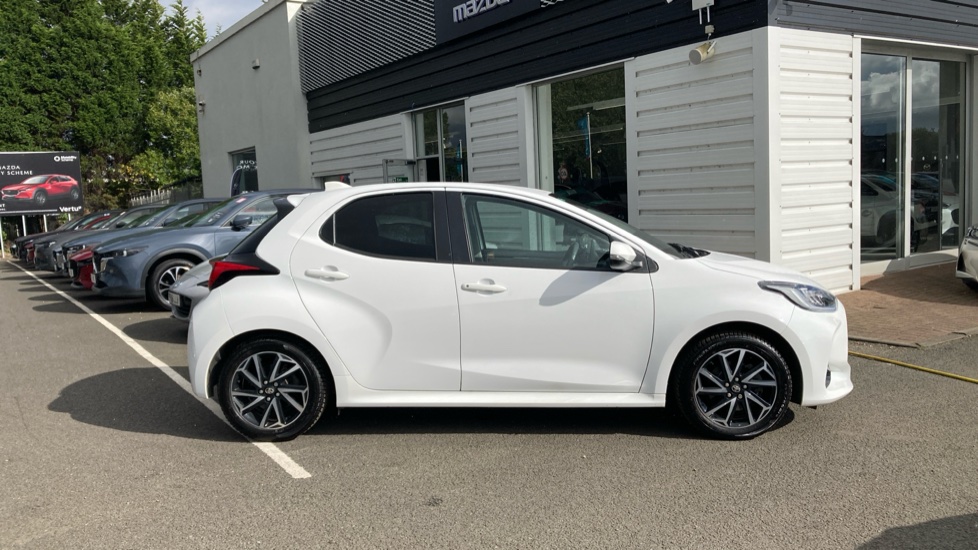 Toyota Yaris 1.5 Hybrid Design 5dr CVT Hybrid Hatchback - Image 23