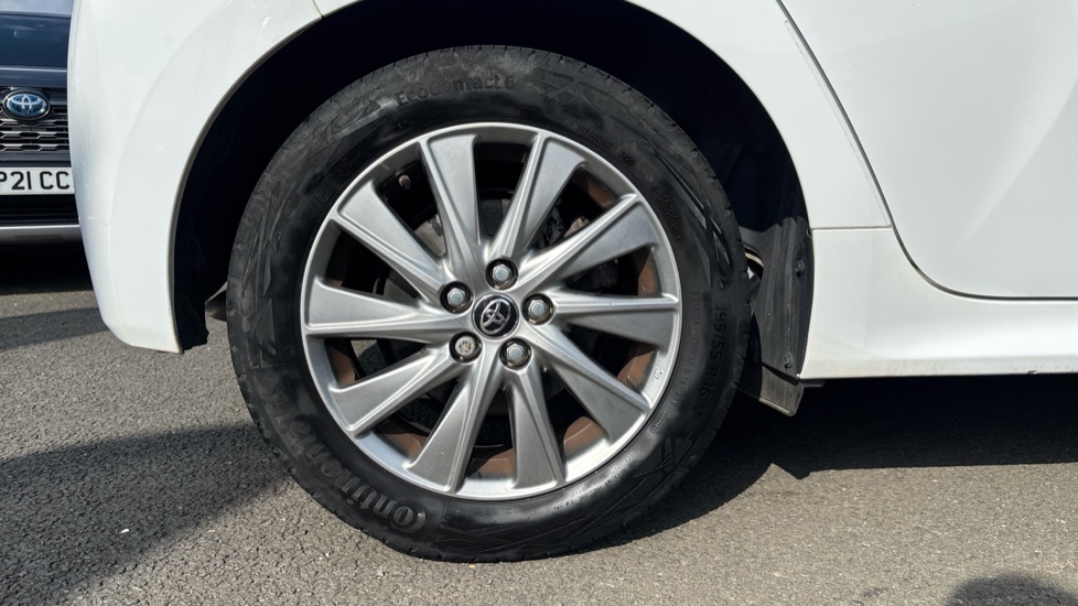 Toyota Yaris 1.5 Hybrid Icon 5dr CVT Hybrid Hatchback - Image 25