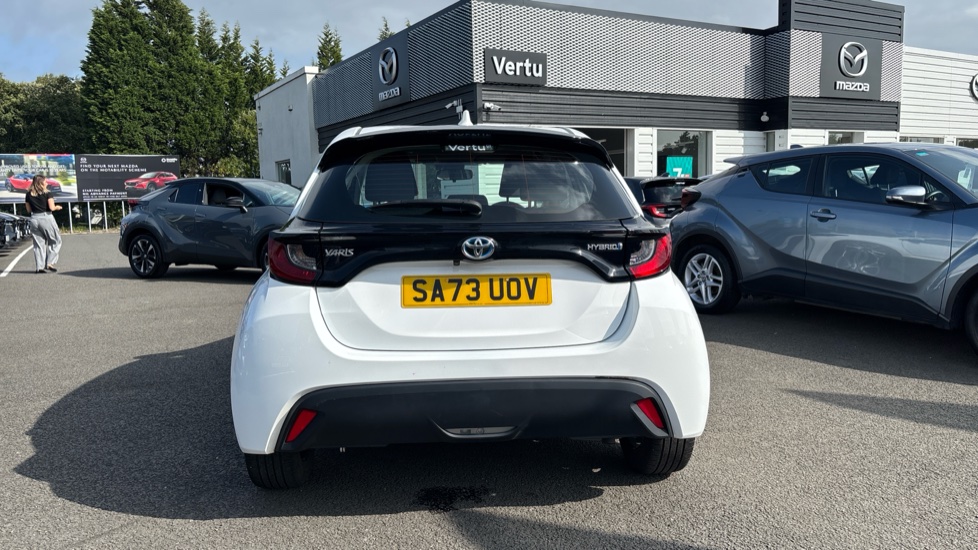 Toyota Yaris 1.5 Hybrid Icon 5dr CVT Hybrid Hatchback - Image 26