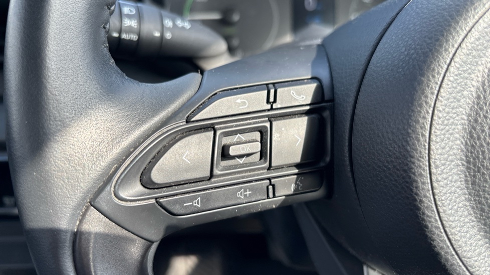 Toyota Yaris 1.5 Hybrid Icon 5dr CVT Hybrid Hatchback - Image 29