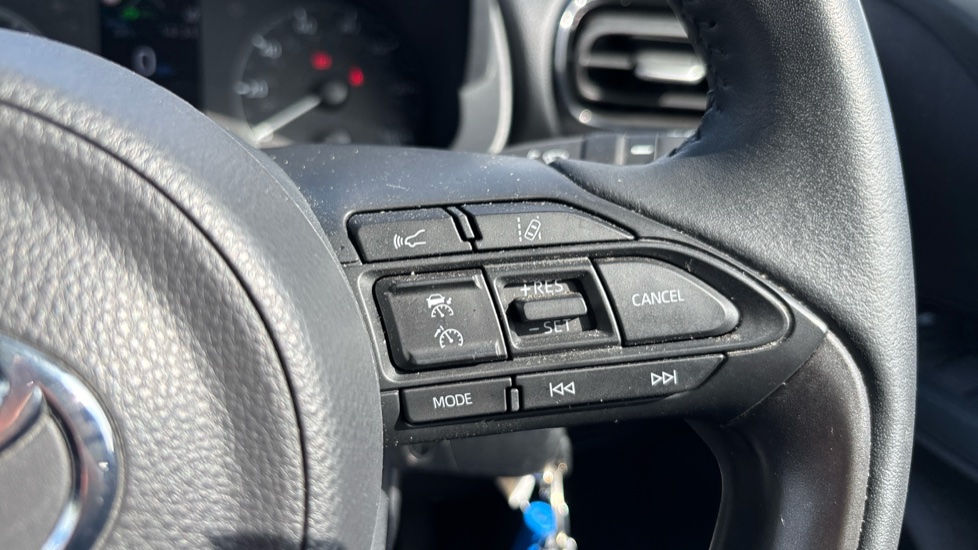 Toyota Yaris 1.5 Hybrid Icon 5dr CVT Hybrid Hatchback - Image 30