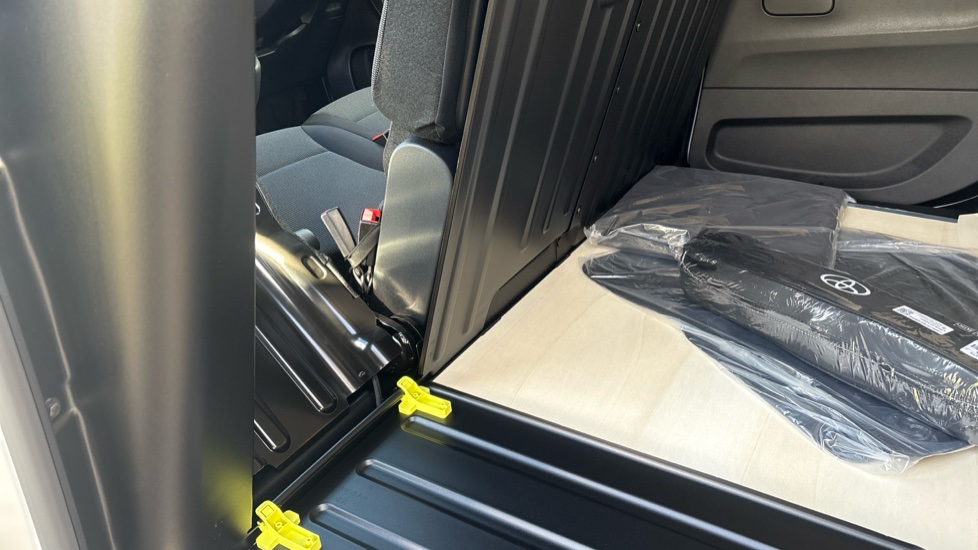 Toyota Proace City L1 Diesel 1.5D 100 Icon Van - Image 6