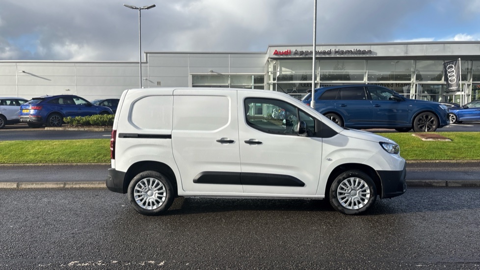Toyota Proace City L1 Diesel 1.5D 100 Icon Van - Image 23