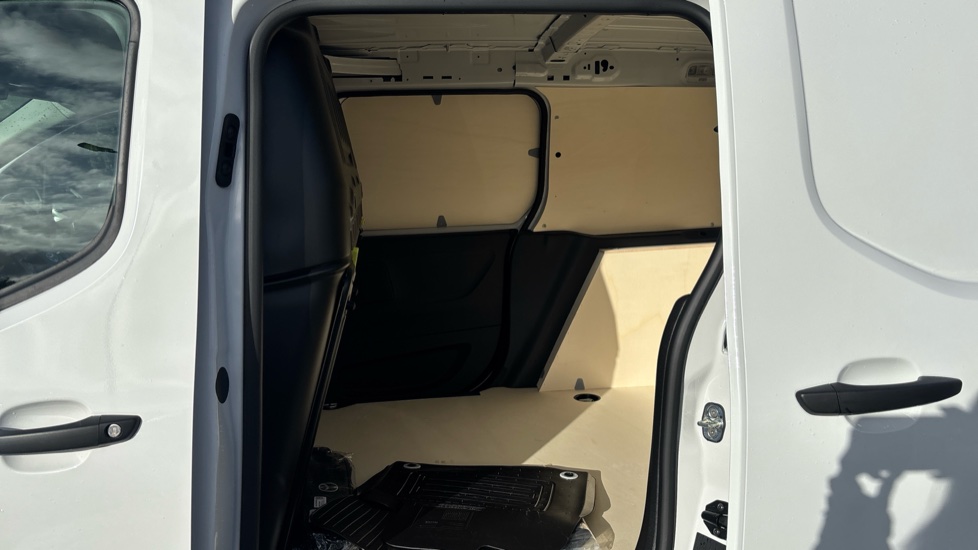 Toyota Proace City L1 Diesel 1.5D 100 Icon Van - Image 15