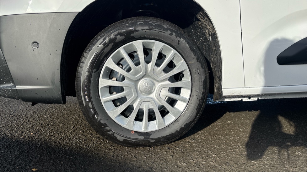 Toyota Proace City L1 Diesel 1.5D 100 Icon Van - Image 25