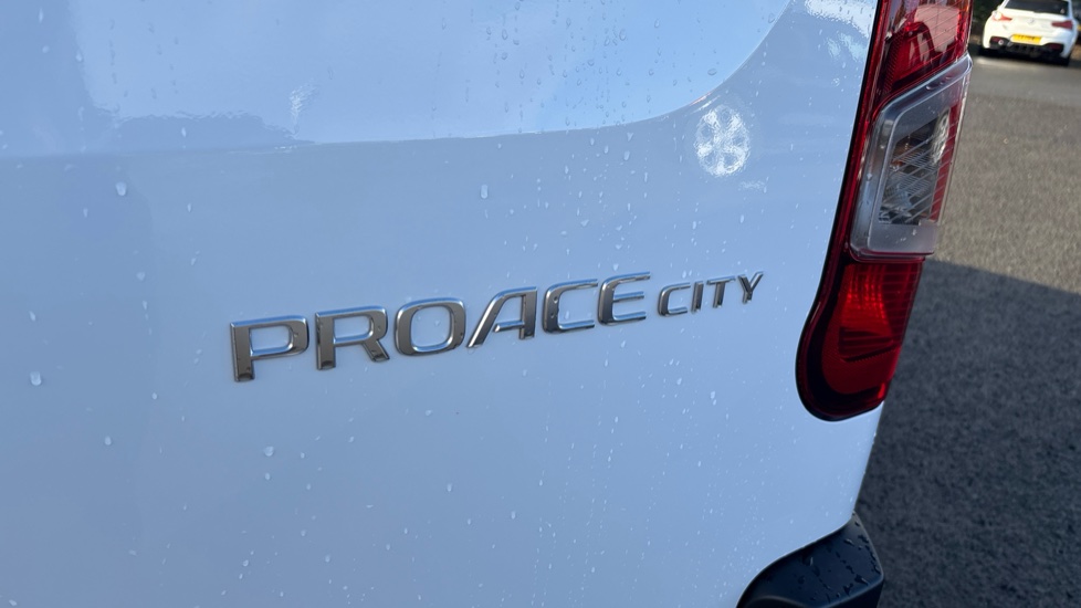 Toyota Proace City L1 Diesel 1.5D 100 Icon Van - Image 30