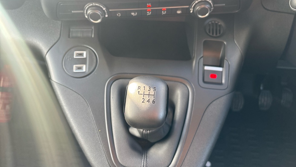 Toyota Proace City L1 Diesel 1.5D 100 Icon Van - Image 32