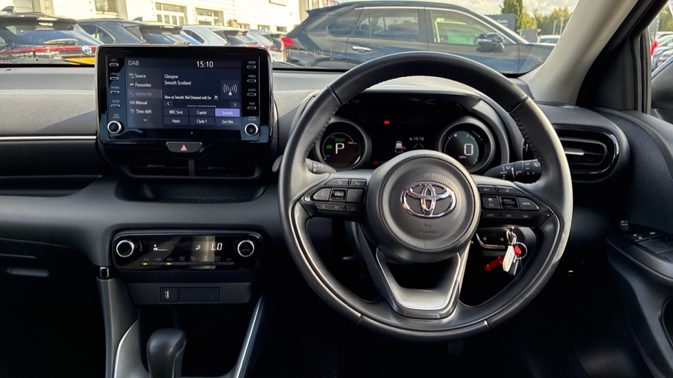 Toyota Yaris 1.5 Hybrid Design 5dr CVT Hybrid Hatchback - Image 7