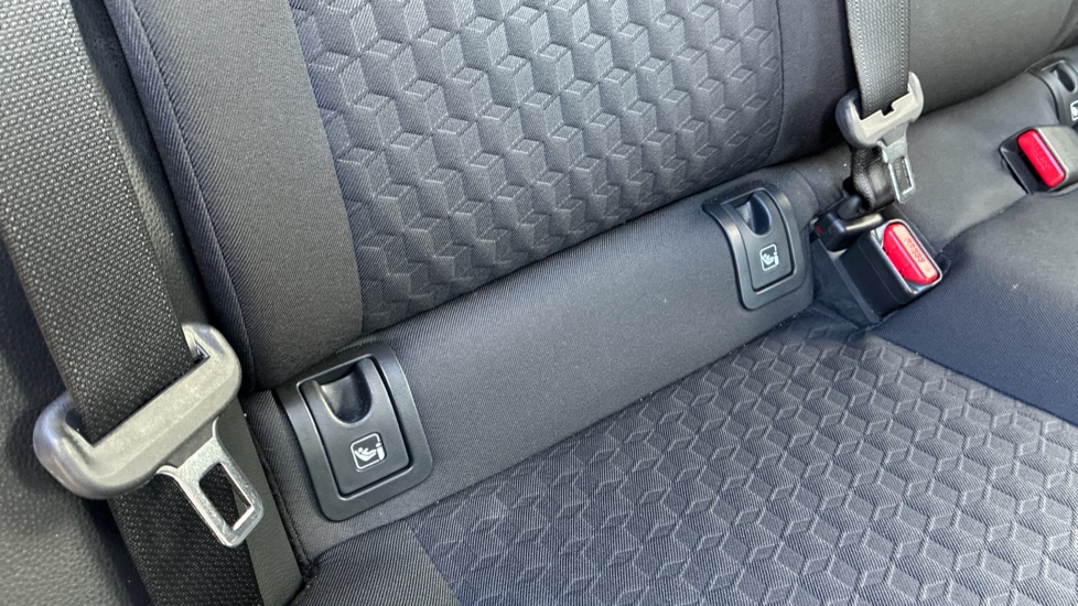 Toyota Yaris 1.5 Hybrid Design 5dr CVT Hybrid Hatchback - Image 14