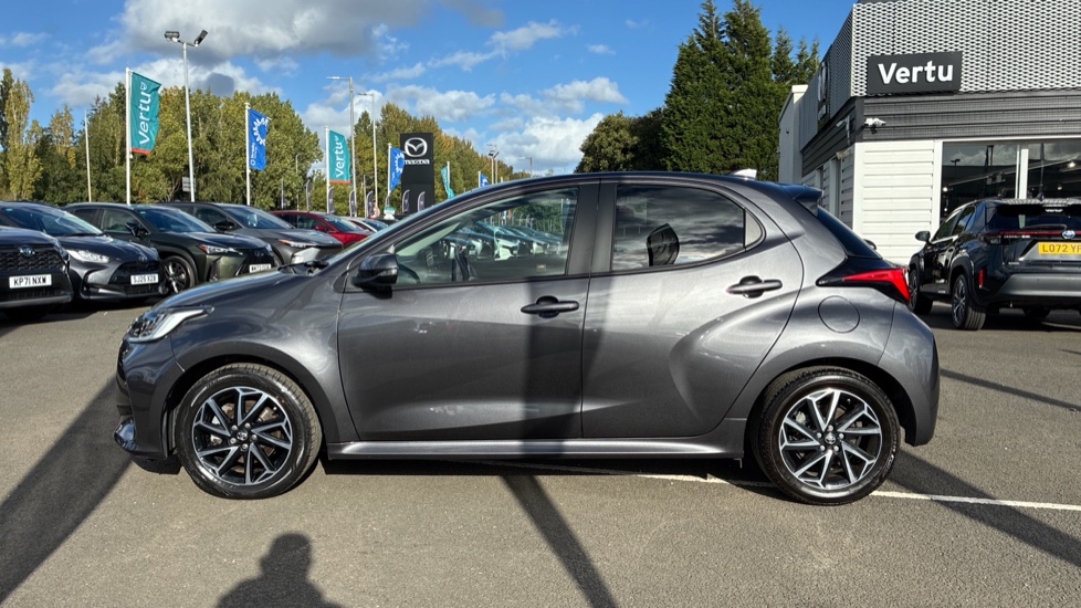 Toyota Yaris 1.5 Hybrid Design 5dr CVT Hybrid Hatchback - Image 24