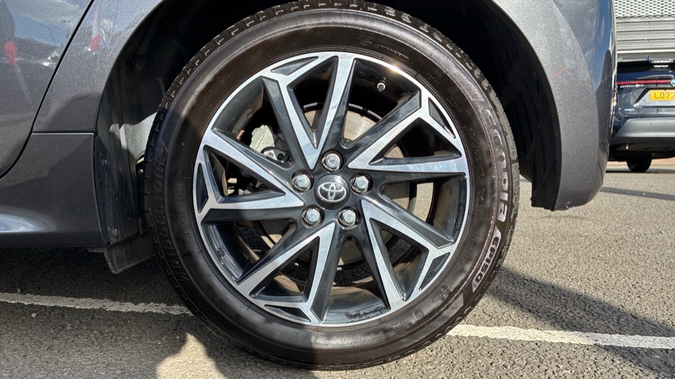 Toyota Yaris 1.5 Hybrid Design 5dr CVT Hybrid Hatchback - Image 25