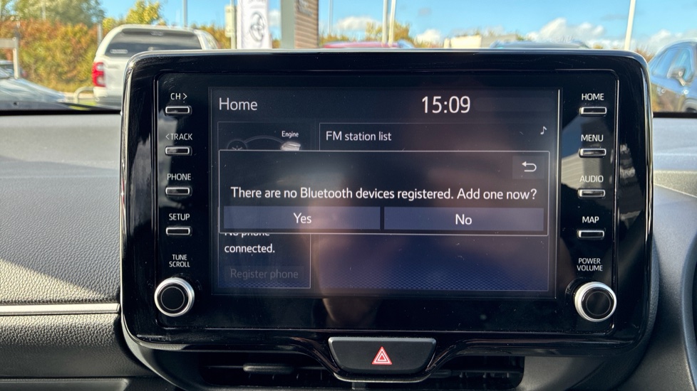 Toyota Yaris 1.5 Hybrid Design 5dr CVT Hybrid Hatchback - Image 41