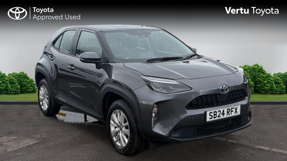 Toyota Yaris Cross 1.5 Hybrid Icon 5dr CVT Hybrid Estate - Image 1