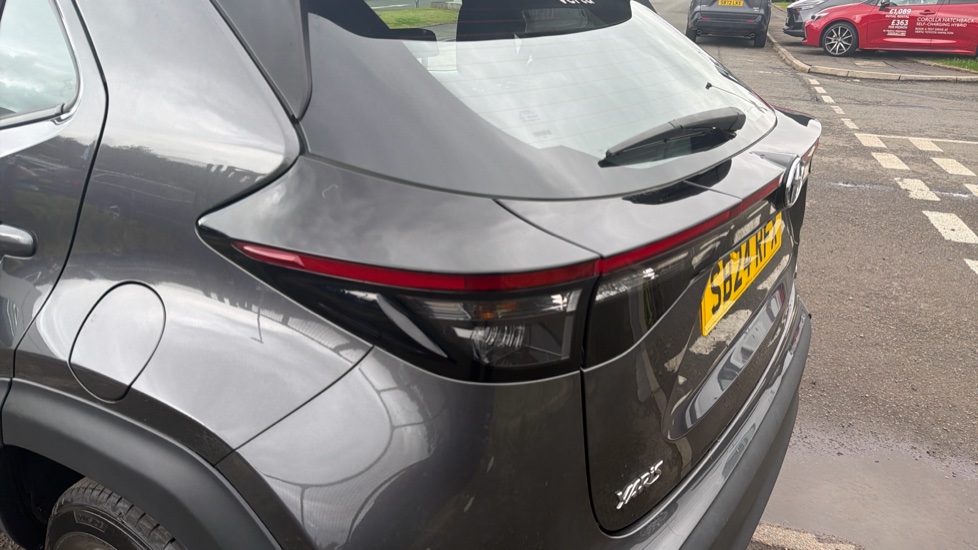 Toyota Yaris Cross 1.5 Hybrid Icon 5dr CVT Hybrid Estate - Image 21