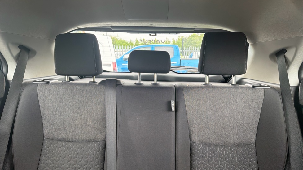Toyota Yaris Cross 1.5 Hybrid Icon 5dr CVT Hybrid Estate - Image 32