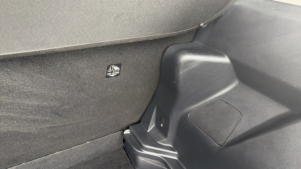 Toyota Yaris Cross 1.5 Hybrid Icon 5dr CVT Hybrid Estate - Image 34