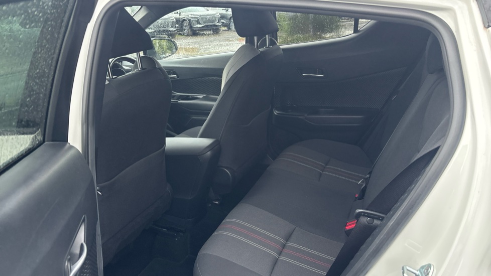 Toyota C-HR 1.8 Hybrid GR Sport 5dr CVT Hybrid Hatchback - Image 15