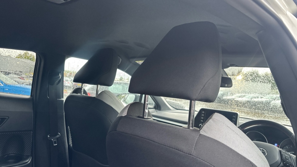 Toyota C-HR 1.8 Hybrid GR Sport 5dr CVT Hybrid Hatchback - Image 19