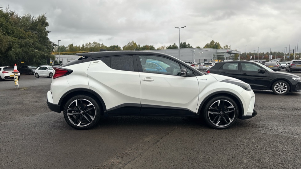 Toyota C-HR 1.8 Hybrid GR Sport 5dr CVT Hybrid Hatchback - Image 23