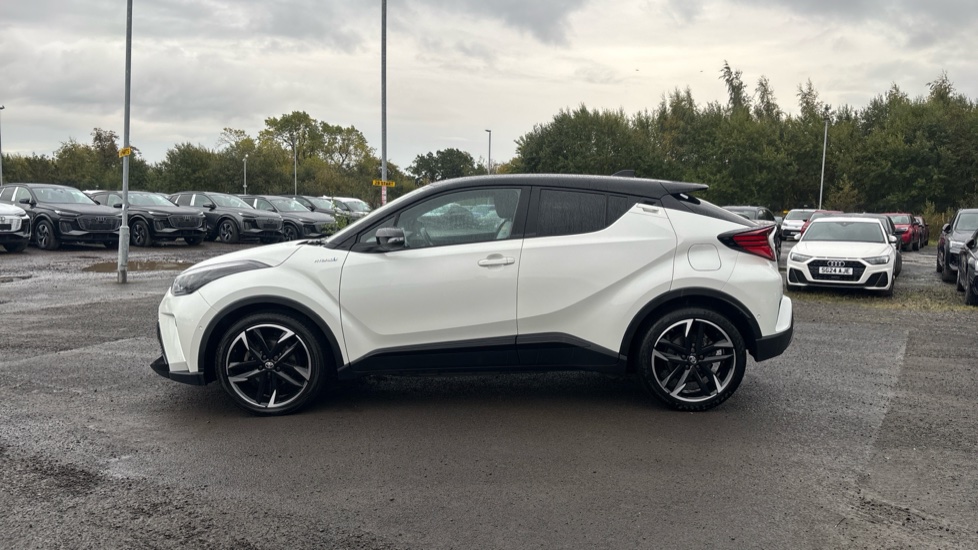Toyota C-HR 1.8 Hybrid GR Sport 5dr CVT Hybrid Hatchback - Image 24