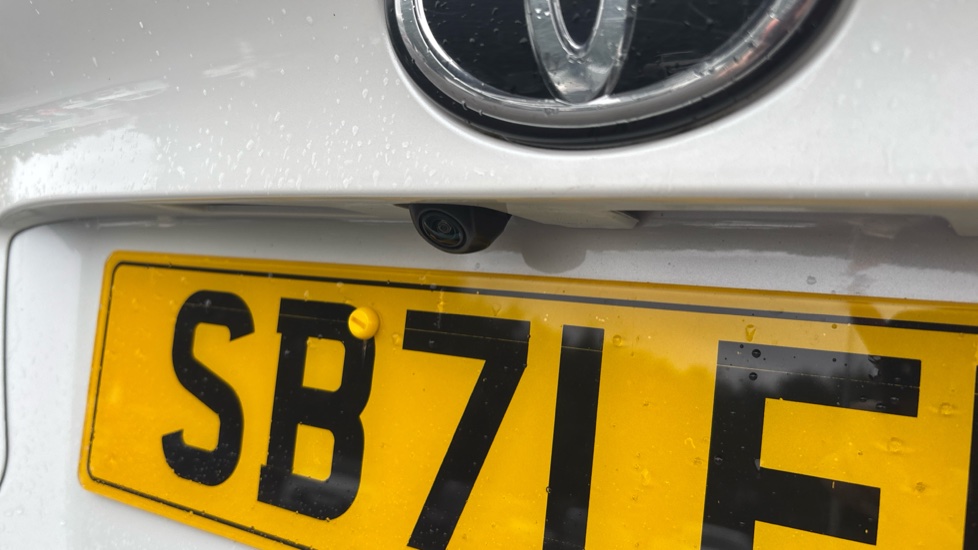 Toyota C-HR 1.8 Hybrid GR Sport 5dr CVT Hybrid Hatchback - Image 29