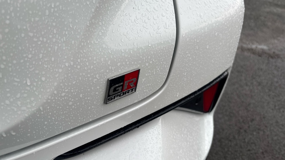Toyota C-HR 1.8 Hybrid GR Sport 5dr CVT Hybrid Hatchback - Image 30