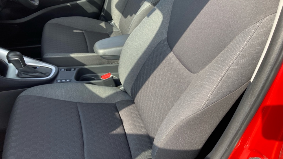 Toyota Yaris 1.5 Hybrid Design 5dr CVT Hybrid Hatchback - Image 17