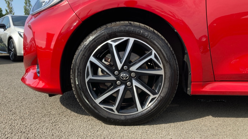 Toyota Yaris 1.5 Hybrid Design 5dr CVT Hybrid Hatchback - Image 25