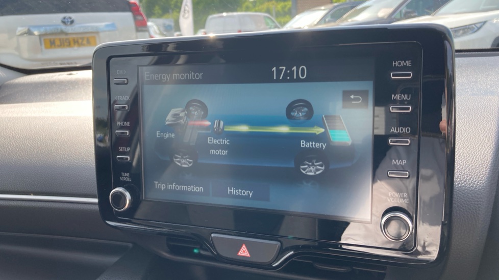 Toyota Yaris 1.5 Hybrid Design 5dr CVT Hybrid Hatchback - Image 43