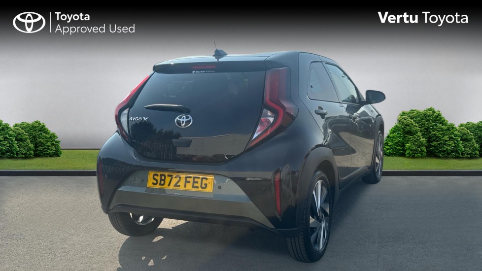 Toyota Aygo X 1.0 VVT-i Edge 5dr Auto Petrol Hatchback - Image 2