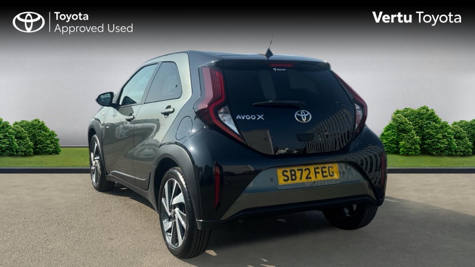 Toyota Aygo X 1.0 VVT-i Edge 5dr Auto Petrol Hatchback - Image 4