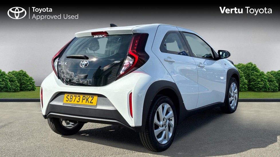 Toyota Aygo X 1.0 VVT-i Pure 5dr Petrol Hatchback - Image 2