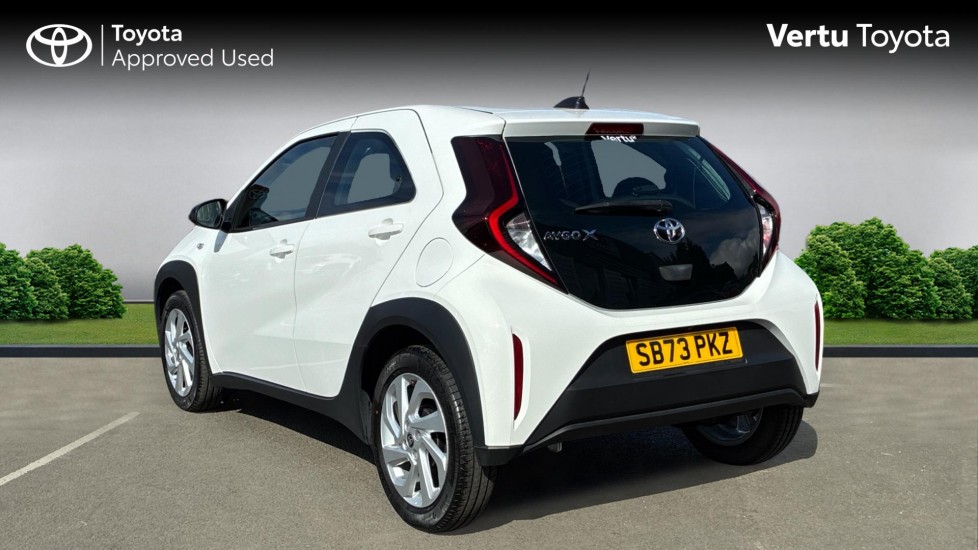 Toyota Aygo X 1.0 VVT-i Pure 5dr Petrol Hatchback - Image 4