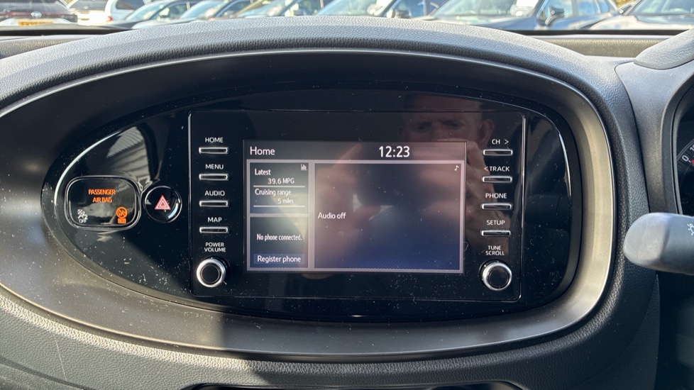 Toyota Aygo X 1.0 VVT-i Pure 5dr Petrol Hatchback - Image 9