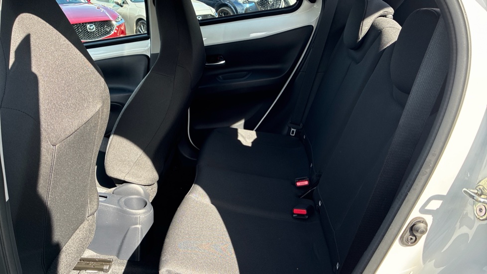 Toyota Aygo X 1.0 VVT-i Pure 5dr Petrol Hatchback - Image 15