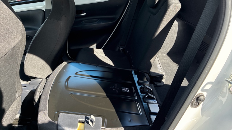 Toyota Aygo X 1.0 VVT-i Pure 5dr Petrol Hatchback - Image 18
