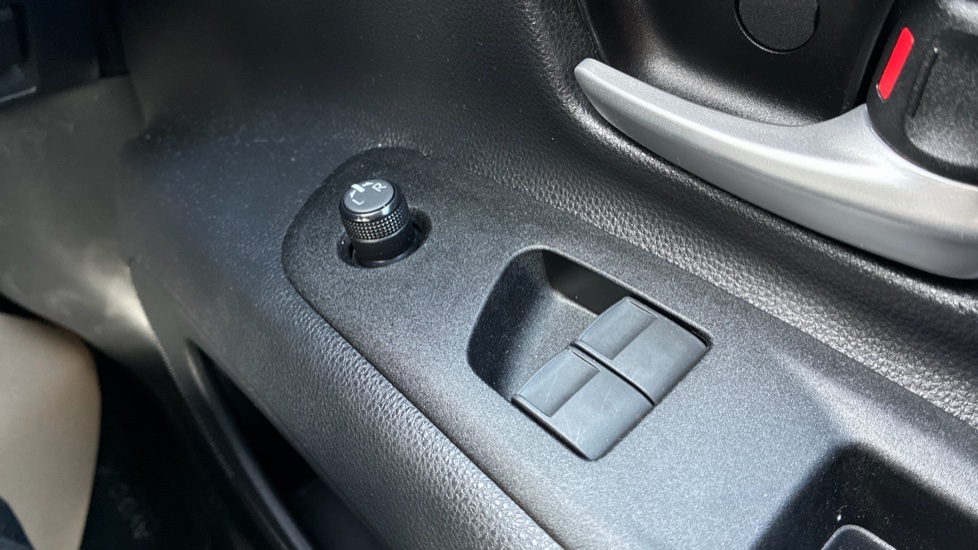 Toyota Aygo X 1.0 VVT-i Pure 5dr Petrol Hatchback - Image 33
