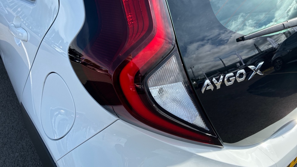 Toyota Aygo X 1.0 VVT-i Pure 5dr Petrol Hatchback - Image 40