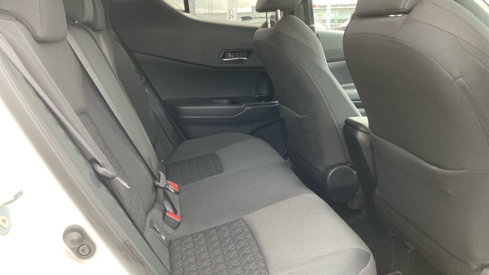Toyota C-HR 2.0 Hybrid Design 5dr CVT Hybrid Hatchback - Image 8
