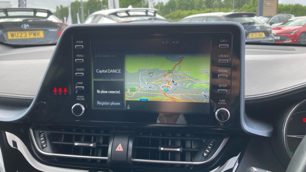 Toyota C-HR 2.0 Hybrid Design 5dr CVT Hybrid Hatchback - Image 9