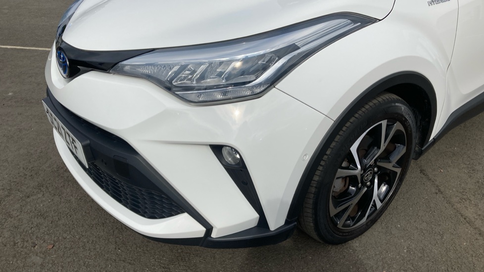 Toyota C-HR 2.0 Hybrid Design 5dr CVT Hybrid Hatchback - Image 35