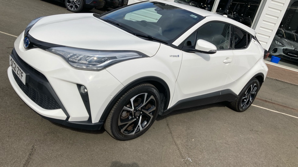 Toyota C-HR 2.0 Hybrid Design 5dr CVT Hybrid Hatchback - Image 36