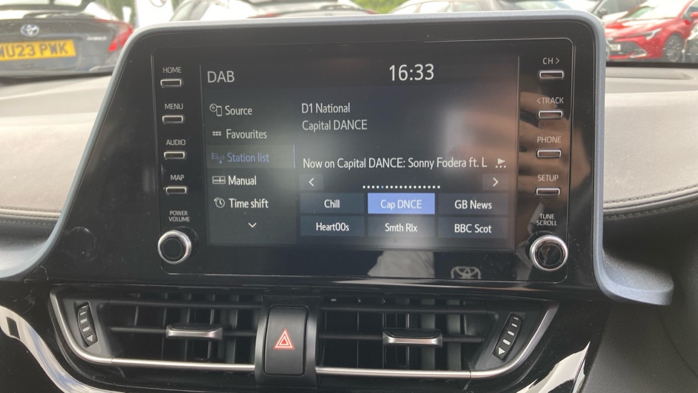 Toyota C-HR 2.0 Hybrid Design 5dr CVT Hybrid Hatchback - Image 46